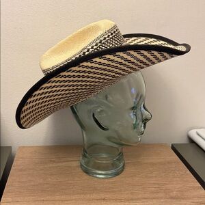 American Hat co straw hat size 7 1/8.